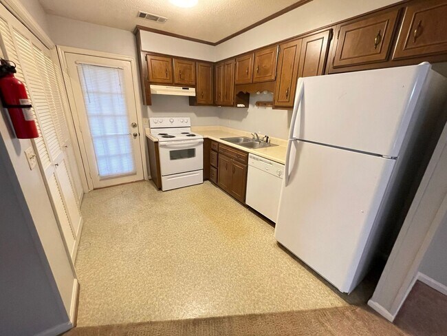 Foto del edificio - 329 Broad St. #2