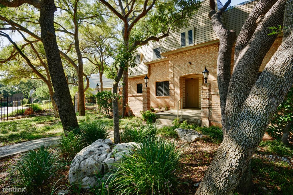 Foto principal - 3605 Steck Ave