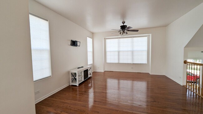 Foto del edificio - 1589 Station Park Dr