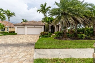 Building Photo - 1823 Cape Coral Pkwy W