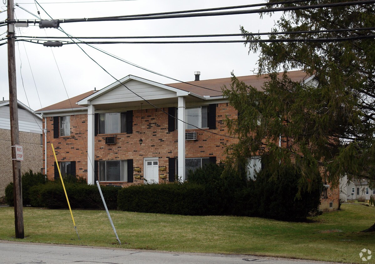 Foto del edificio - 516 Lime City Rd