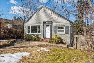 Building Photo - 32 Grove St