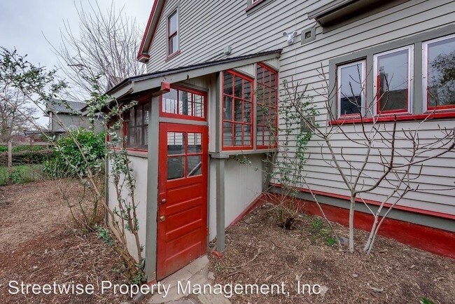 Building Photo - 1 br, 1 bath House - 1107 SE 47th Ave