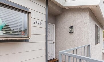 Building Photo - 2840 Blue Bonnet Dr