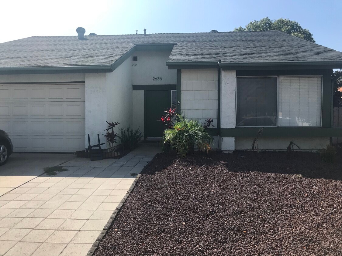 Foto principal - 2635 Holderness Ln