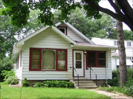 Primary Photo - 3439 N Newton Ave