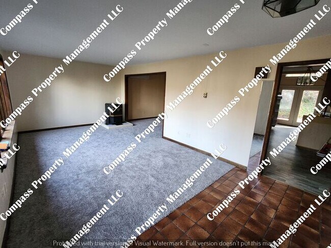 Foto del edificio - $1895 - 2 Story Single Family Home - Gap
