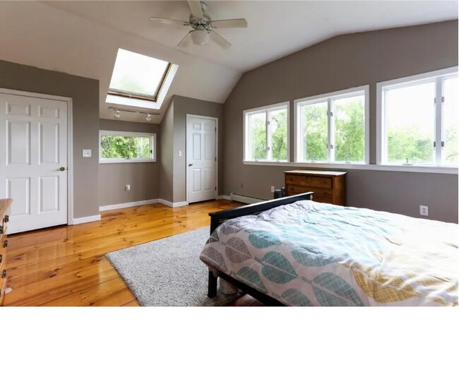 Foto del edificio - 41 W Main Rd