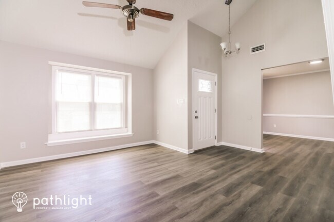 Foto del edificio - 3216 Winterberry Ct