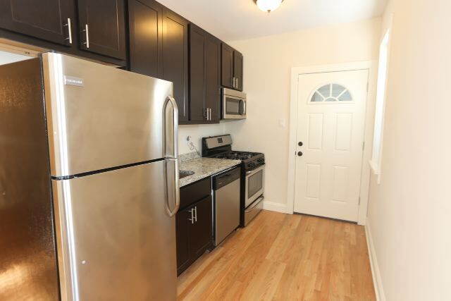 Foto del edificio - 4033.5 N Ashland Ave