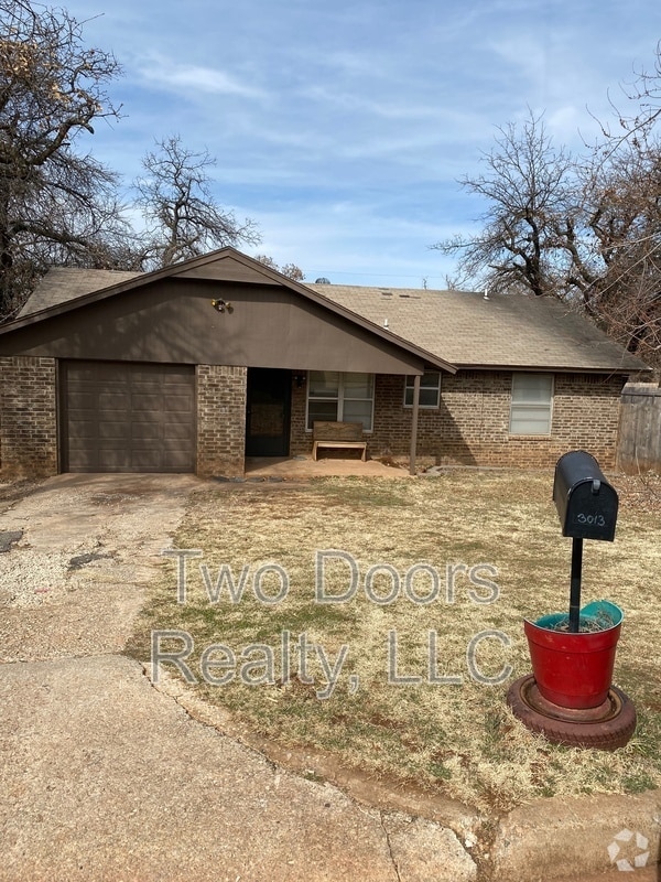Building Photo - 3013 Gwendolyn Ln