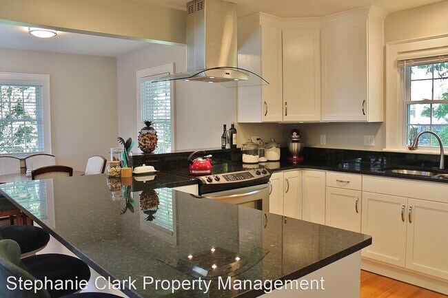 Building Photo - 3 br, 2 bath House - 218 Glen Echo Drive