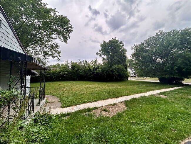 Building Photo - 4616 E 88th St