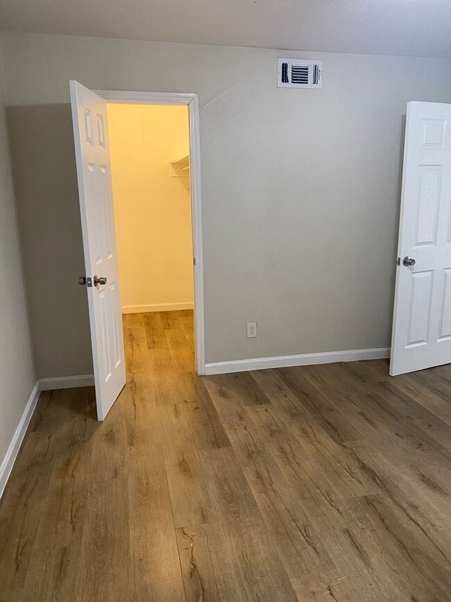 Interior Photo - Reiger Park