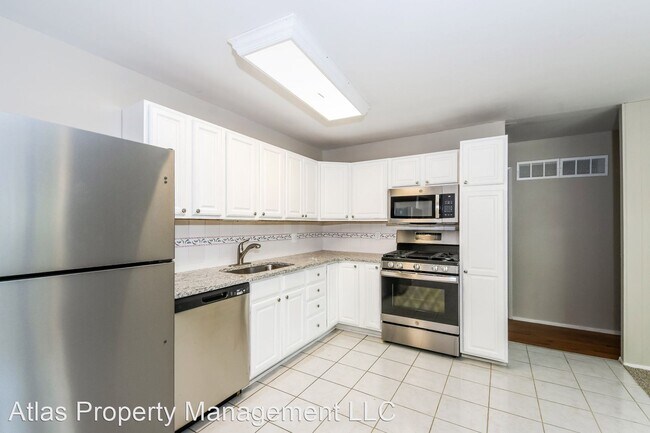 Building Photo - 3 br, 2.5 bath House - 11011 Crimson Drive