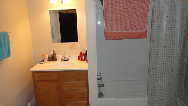 baño - 359 Kingwood St