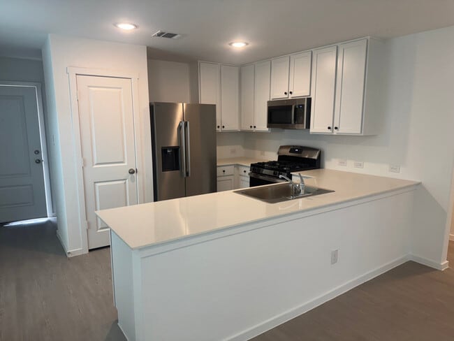 Building Photo - 2843 Red Diamond