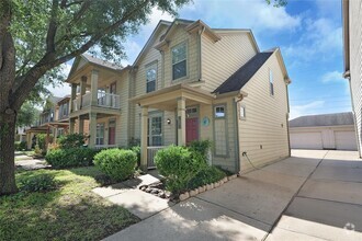 Building Photo - 16851 Mammoth Springs Dr