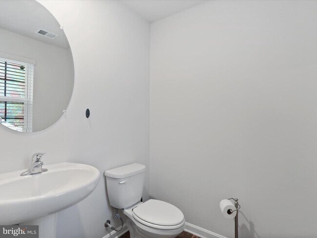 Foto del edificio - 154 Gumspring Dr