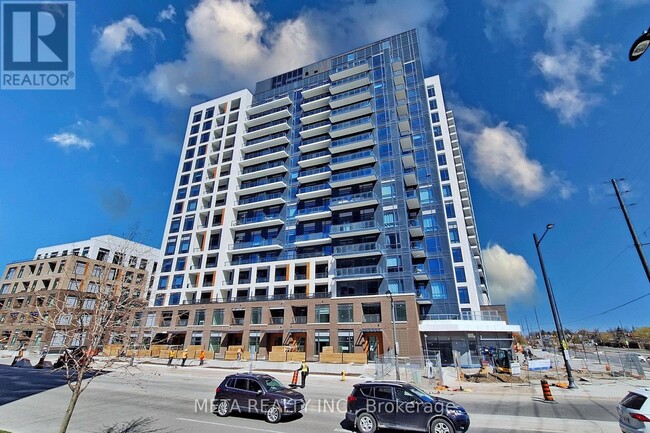 Building Photo - 7950-7950 Bathurst St