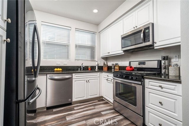 Building Photo - 8836 Jacaranda Ave