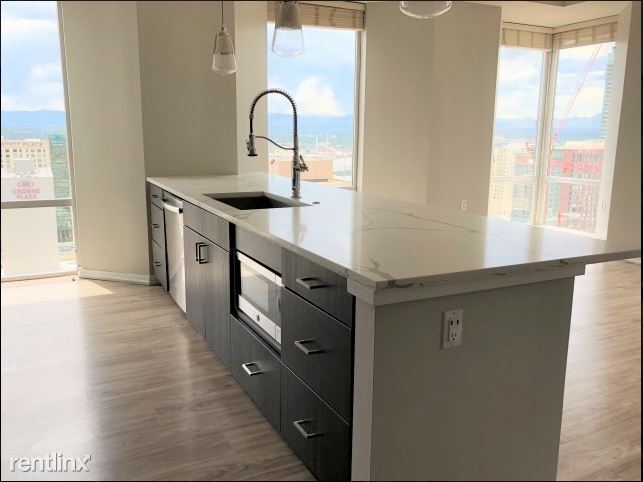 Building Photo - 2 br, 2 bath Apartment - 1588 Glenarm Pl