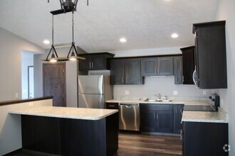 Building Photo - 3606 S Outfield Cir