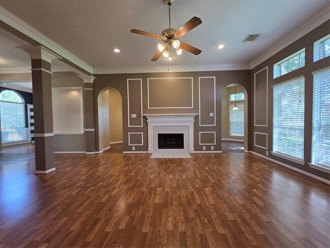 Building Photo - 6903 Springcrest Ct