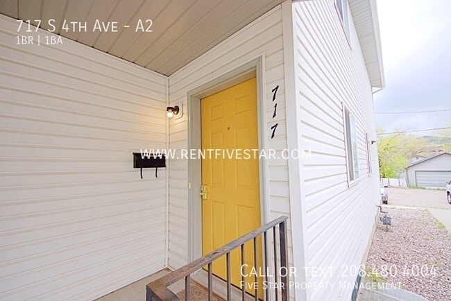 Building Photo - 717 S 4th Ave