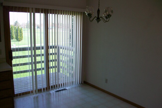 Foto del edificio - 1205 Centennial Pky