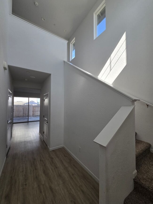 Foto del edificio - Home For Rent