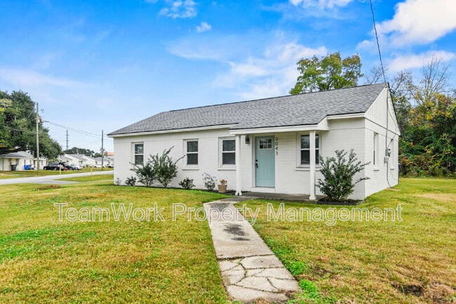 Photo - 3043 Terry Dr House