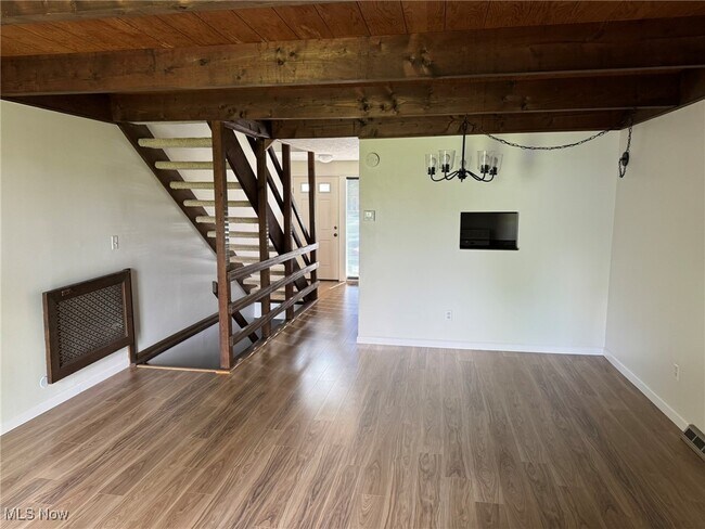 Foto del edificio - 5221 Cline Rd