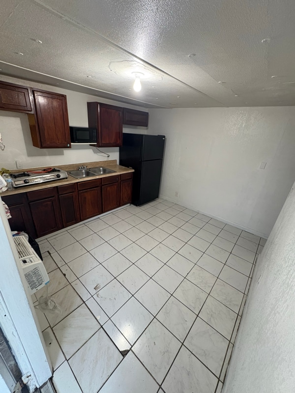 Building Photo - 1135 SW 127th Ct