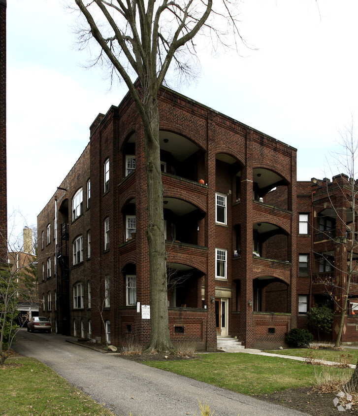 Building Photo - Carus Apartments