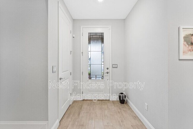 Building Photo - 171 Killarney Ave