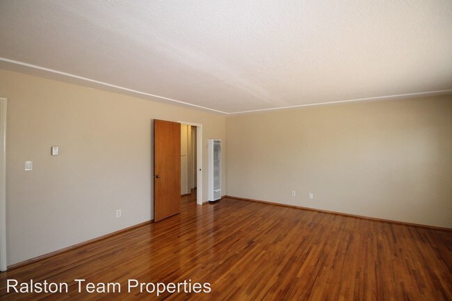 Building Photo - 3 br, 1 bath House - 79 J St.