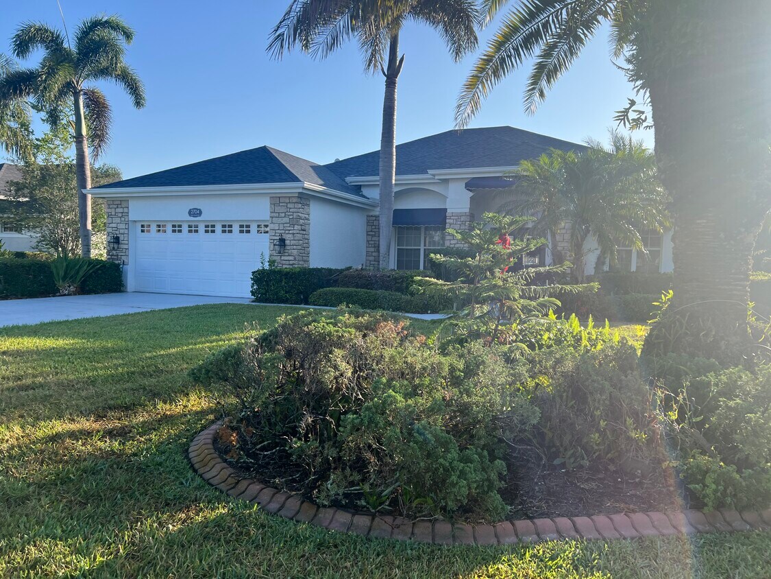 Foto principal - 2704 Little Country Rd