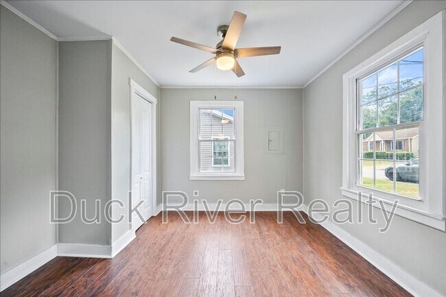 Foto del edificio - 509 Hardwick Ave