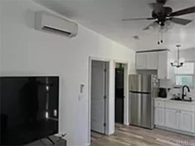 Foto del edificio - 5263 Leon St