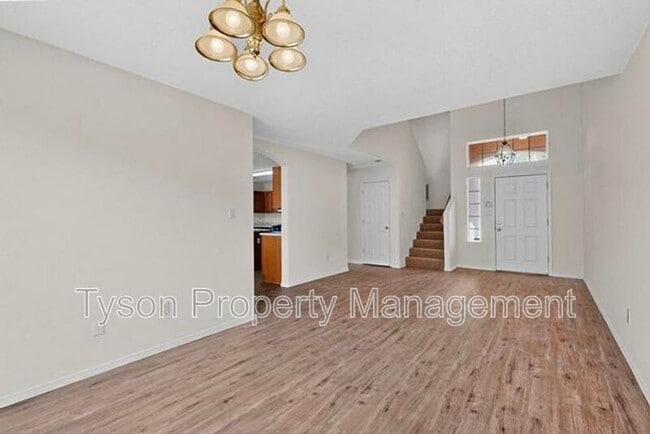 Foto del edificio - 6605 Ventana Hills Rd NW