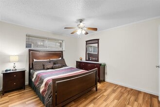 Building Photo - 4727 W Alabama St