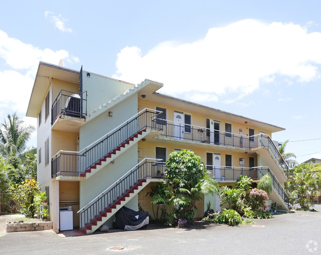 Building Photo - 68-036 Apuhihi St