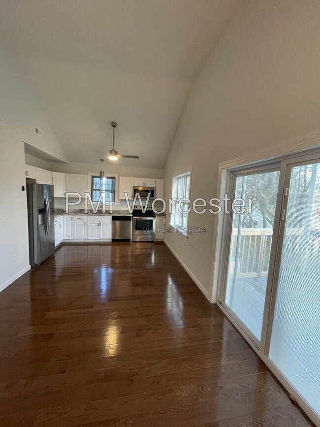 Foto del edificio - 14 Edgemere Blvd