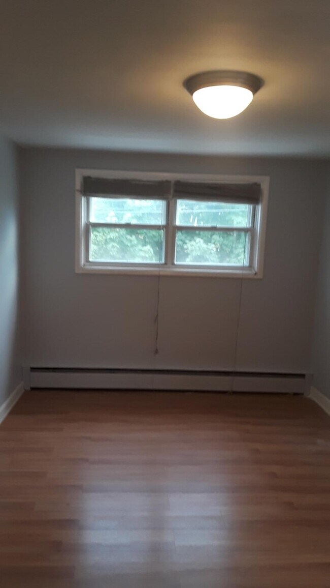 3rd Bedroom (current master bed) - 1816 Mower St