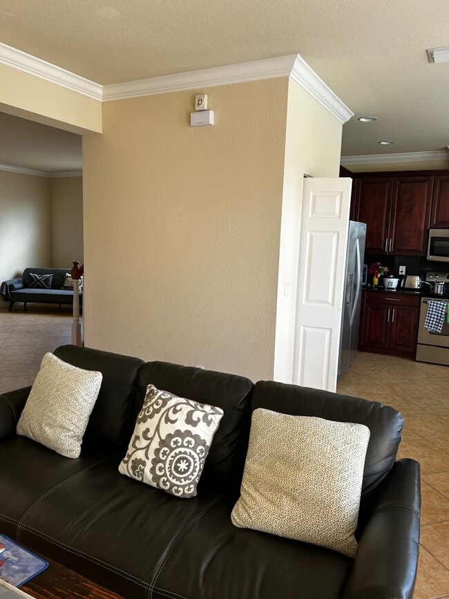 Building Photo - 10298 Barberry Ln