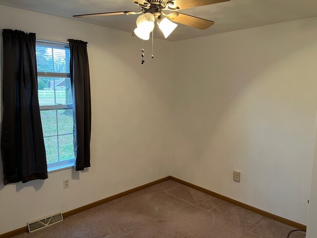 Foto del edificio - 2625 S Belt W