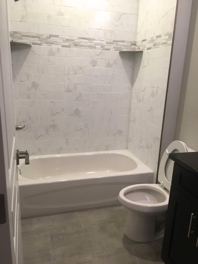 Building Photo - 742 Master St