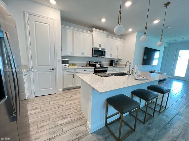 Foto del edificio - 4 br, 3 bath House - 4224 Marina Way