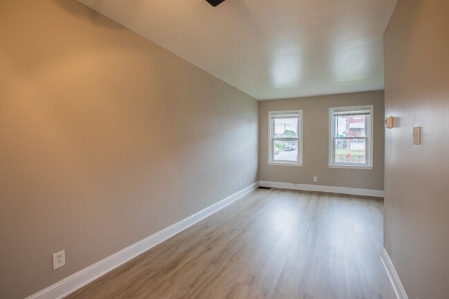 Foto del edificio - Charming 2 BR/1 Townhome in Brooklyn Park!